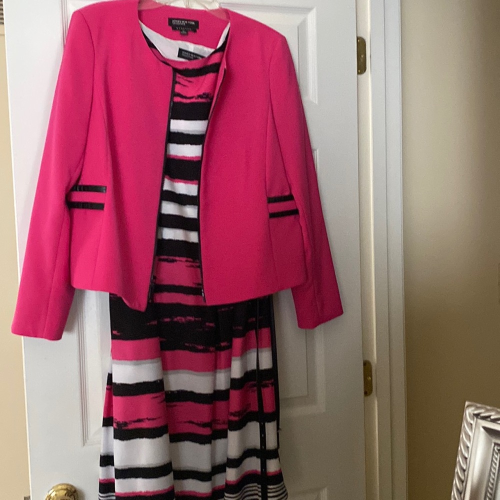Jones of New York, sleeveless dress and jacket,